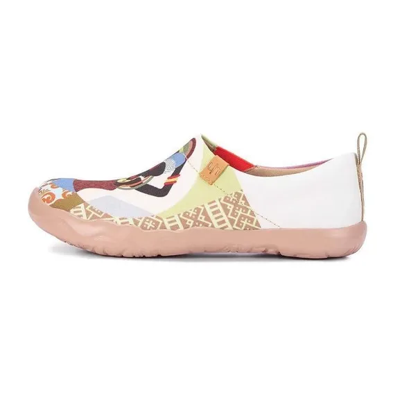 UIN “African Beauty” Painted Art Canvas Slip-On Travel Shoes size 8.5
