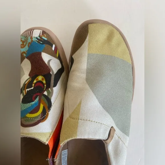 UIN “African Beauty” Painted Art Canvas Slip-On Travel Shoes size 8.5