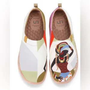 UIN “African Beauty” Painted Art Canvas Slip-On Travel Shoes size 8.5