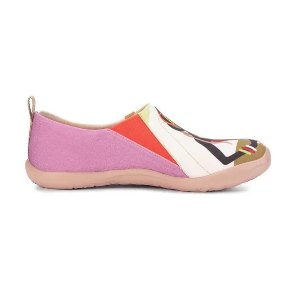 UIN “African Beauty” Painted Art Canvas Slip-On Travel Shoes size 8.5