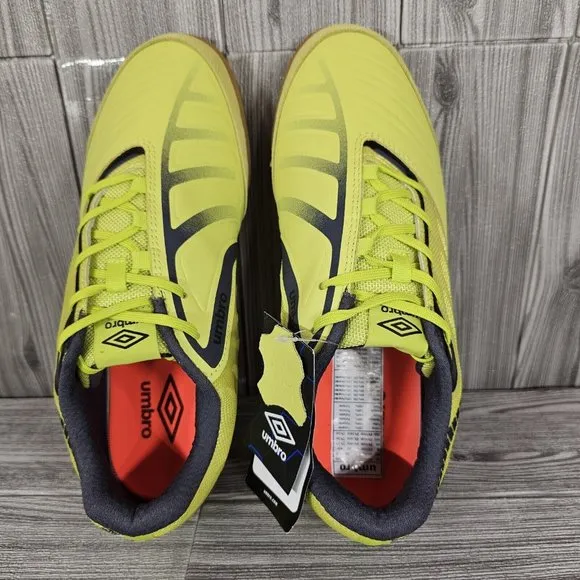 Umbro Sala Z Pro Indoor Soccer Shoes - Men's Size 11 NEW!!