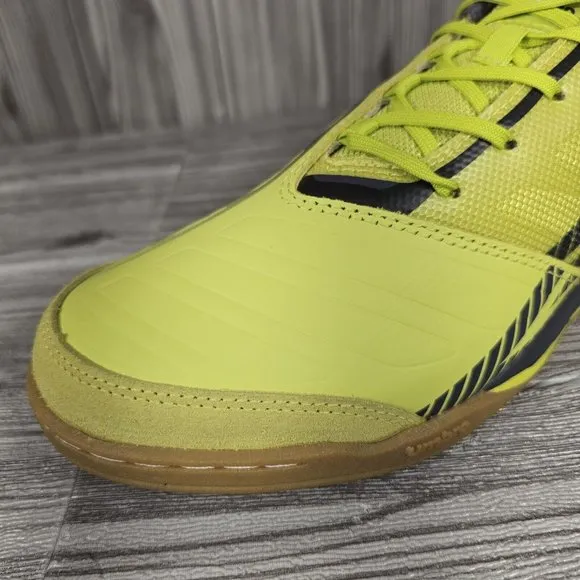 Umbro Sala Z Pro Indoor Soccer Shoes - Men's Size 11 NEW!!