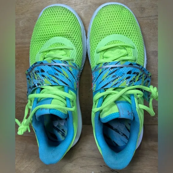 Under Armour Flow FUTR X Womens Size 10 Basketball Shoes Sneakers Green Camo