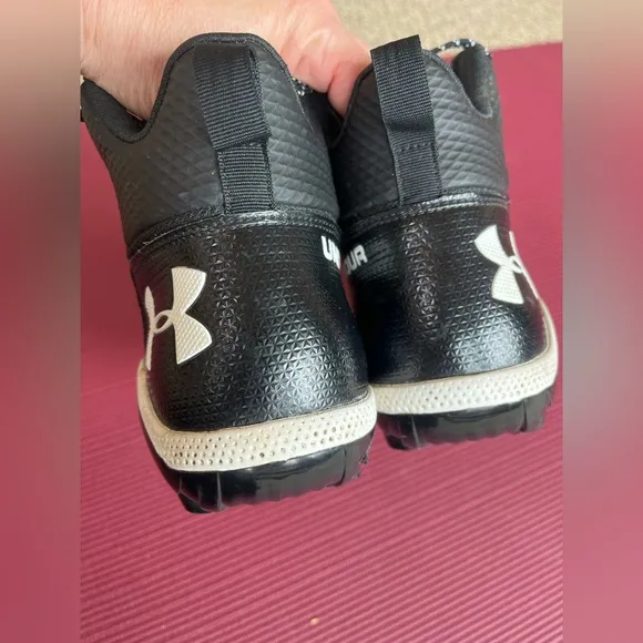 Under Armour High Top Spikes Cream and Black Size 8 Lace Up Sports Shoe
