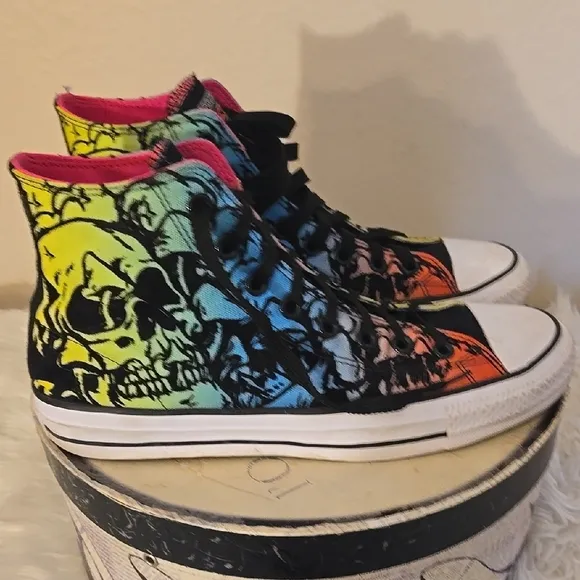 UNISEX Converse Pink and Yellow Sneakers High-Top Style
