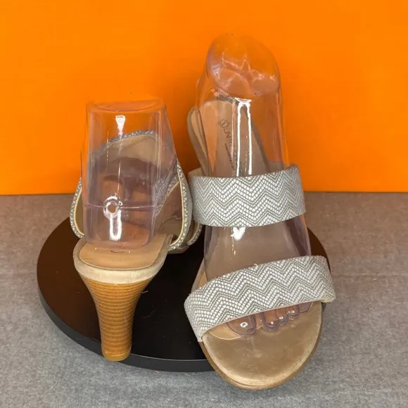 Unity in Diversity Beguile Taupe Cheveron Sandal Heel Mule Size EU 40 US 9