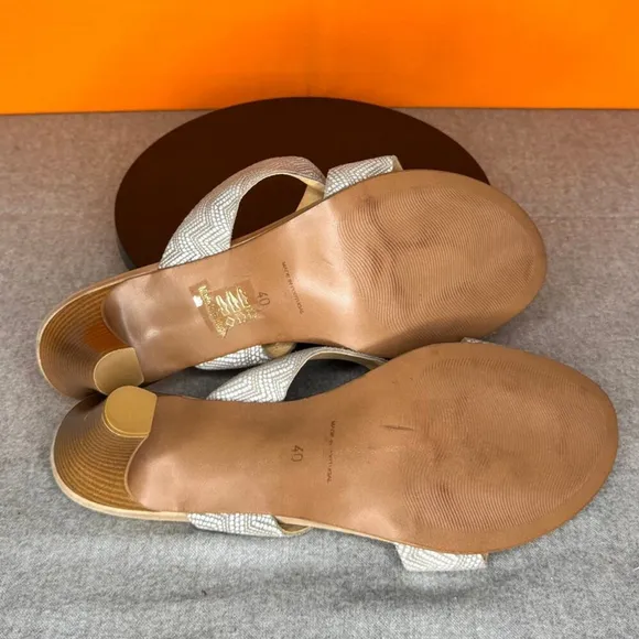 Unity in Diversity Beguile Taupe Cheveron Sandal Heel Mule Size EU 40 US 9