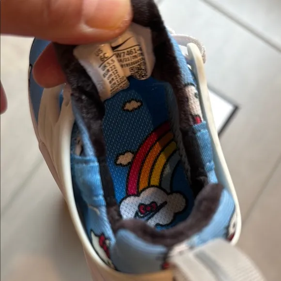 Used Nike Air Prestos TD Hello Kitty sz 6c