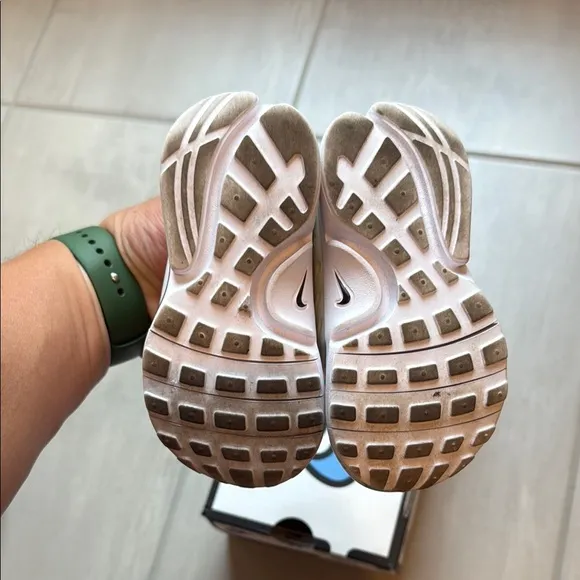 Used Nike Air Prestos TD Hello Kitty sz 6c