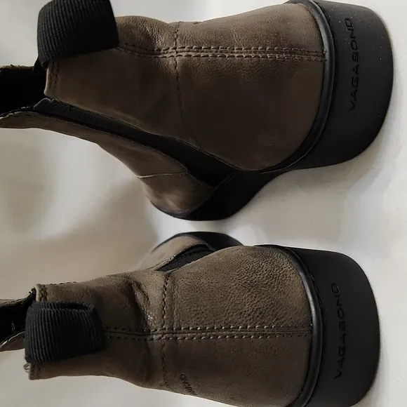 Vagabond Shoemakers Nubuck Distressed Pull-on Ankle boots (w size 37)
