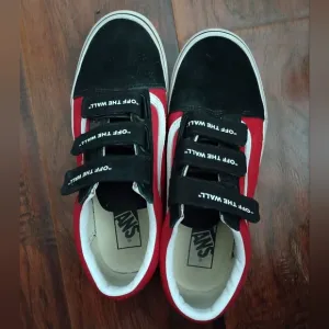 Vans Black and Red Sneakers &quot;Off The Wall&quot;_7