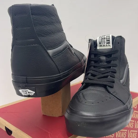 Vans Men's Black High-Top Sneakers Sk8-Hi XIBig Mood BlackVN0A5KRYBLK