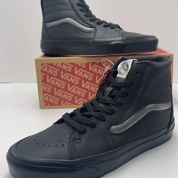 Vans Men's Black High-Top Sneakers Sk8-Hi XIBig Mood BlackVN0A5KRYBLK