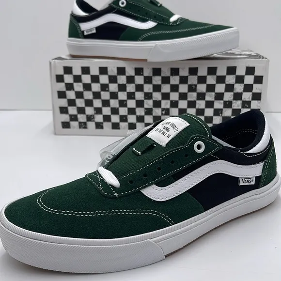 Vans Men's Green and Black Sneakers Gilbert CrockeDark Green/WhiteVN0A5JIFDGY