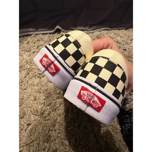 Vans Unisex Checkerboard Slip-On Sneakers Black Size 10 (Women) Casual Shoes