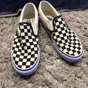 Vans Unisex Checkerboard Slip-On Sneakers Black Size 10 (Women) Casual Shoes