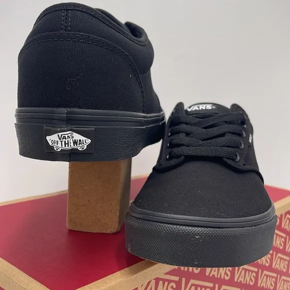 Vans WMNS Black Canvas Sneakers Atwood (Canvas) Black/BlackVN000TUY186