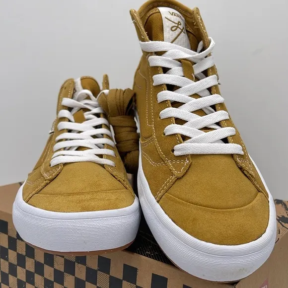 Vans WMNS High-Top Sneakers - Mustard White The LizzieGold/WhiteVN0A4BX1GLW