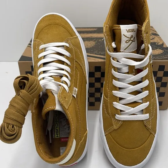 Vans WMNS High-Top Sneakers - Mustard White The LizzieGold/WhiteVN0A4BX1GLW