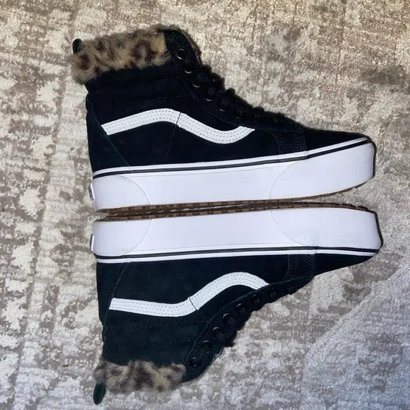 Vans Women's Black High-Top Sneakers with Leopard Print