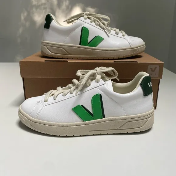 Veja Women’s Urca Sneaker in White/Leaf/Cyprus sz 36EU/5US New in Box