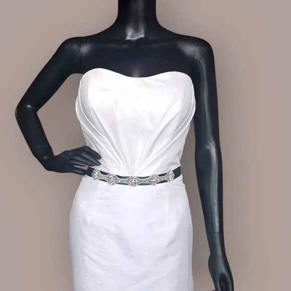Venus White Taffeta Minimalist Fitted Wedding Gown - NWT