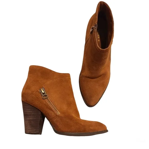 Very Volatile Kolt Tan Suede Leather Ankle Boots Stacked heel Size 7.5