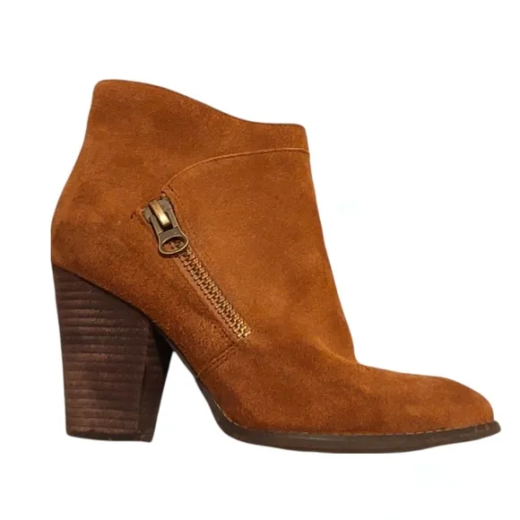 Very Volatile Kolt Tan Suede Leather Ankle Boots Stacked heel Size 7.5