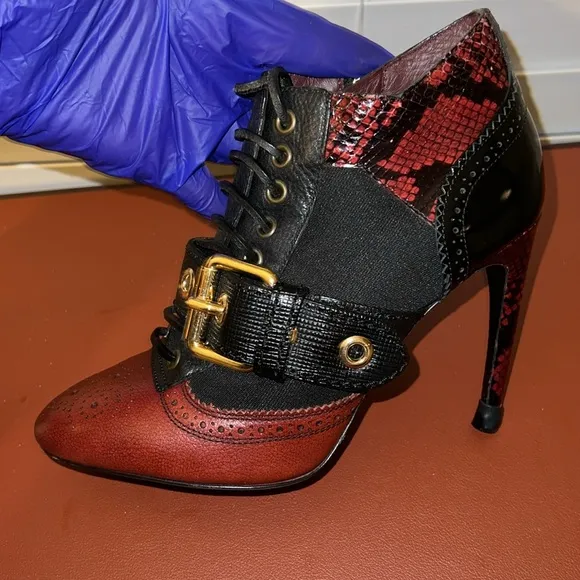 VGUC - Burberry Westmarsh Ankle Boots