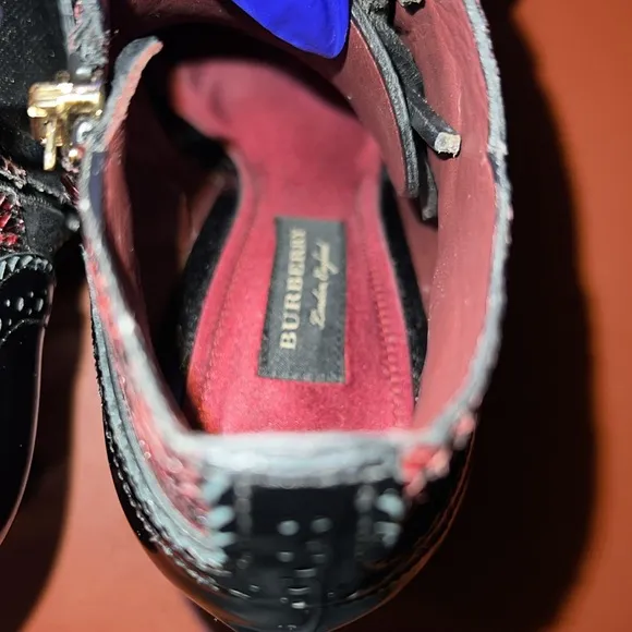 VGUC - Burberry Westmarsh Ankle Boots