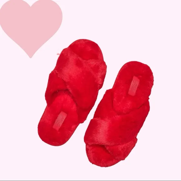 Victoria’s Secret LARGE GLAZED SATIN HEART POCKET SHORT PJS &amp; SLIPPERS