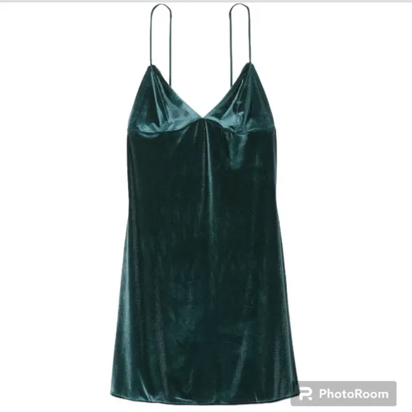 VICTORIA'S SECRET LG VELVET SLIP &amp; Slides