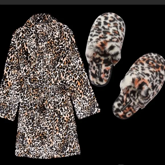 Victoria’s Secret M/L LEOPARD SHORT &amp; COZY ROBE &amp; LEOPARD SLIPPERS   GIFT