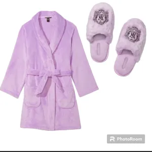 Victoria’s Secret m/l UNICORN PURLE Cozy Robe &amp; SLIPPERS