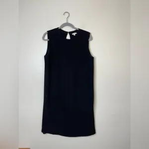 Vince Black Silk Lined Cut out back detailed Mini Career shift Dress 10 Pockets