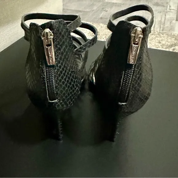 Vince Camuto Black Snakeskin Leather Strappy D’Orsay Heeled Sandals Size 8 Heels