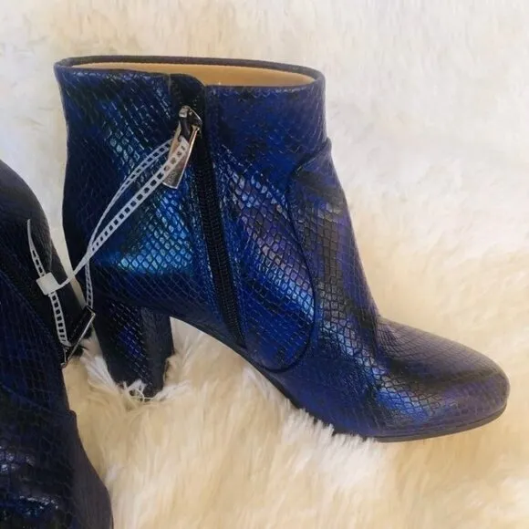 VINCE CAMUTO‎ Blue Sanstan Ankle Boots/Booties Size: US 6 M /36.5  $149