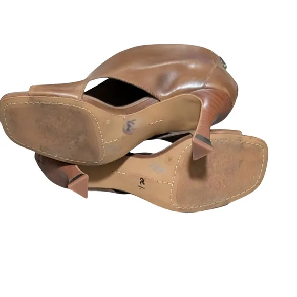 Vince Camuto leather Jesilia Square Open-Toe Booties size 7M kitten heel…