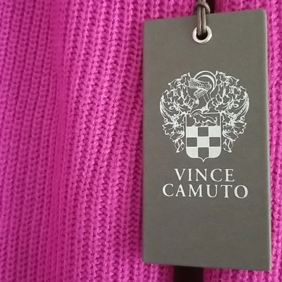 Vince Camuto Ribbed Magenta V-Neck Sweater