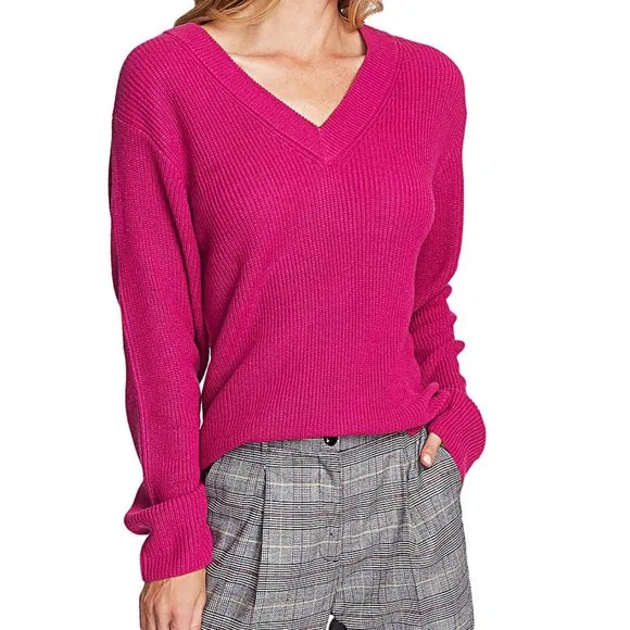 Vince Camuto Ribbed Magenta V-Neck Sweater