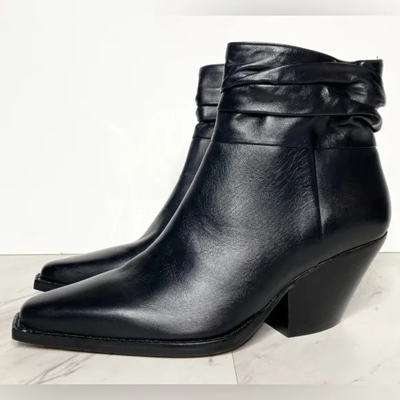 Vince Camuto Women's Nerlinji Ankle Boot NWT size 6 1/2