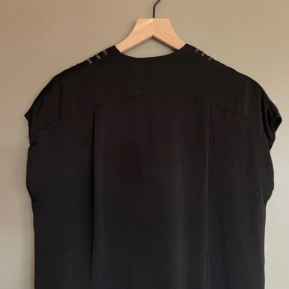 Vince Embroidered Front V-Neck Shift Dress Black Size 4 Minimalist Relaxed Fit