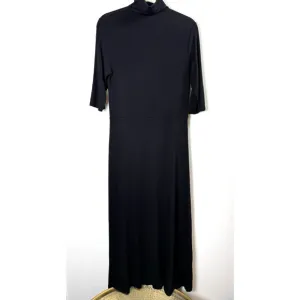 Vince Lightweight Maxi Sweater Dress Minimalist Feminine Quiet Luxury Preppy M
