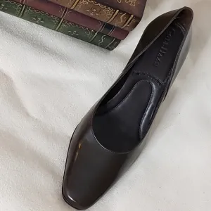 Vintage Cole Haan Leather Dark Brown Walking Heels Pristine Designer Luxury