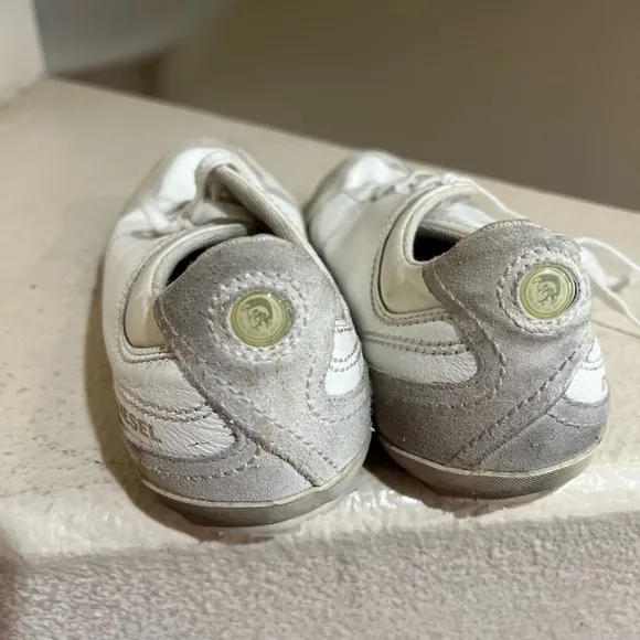 Vintage Diesel Helmo Leather Gray White Low Top Sneakers Shoes Size 9.5 Y2K
