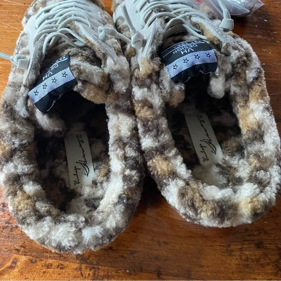 Vintage Havana - VH - Snuggle Leopard Fur Mix Leather Sneakers Slippers - 10