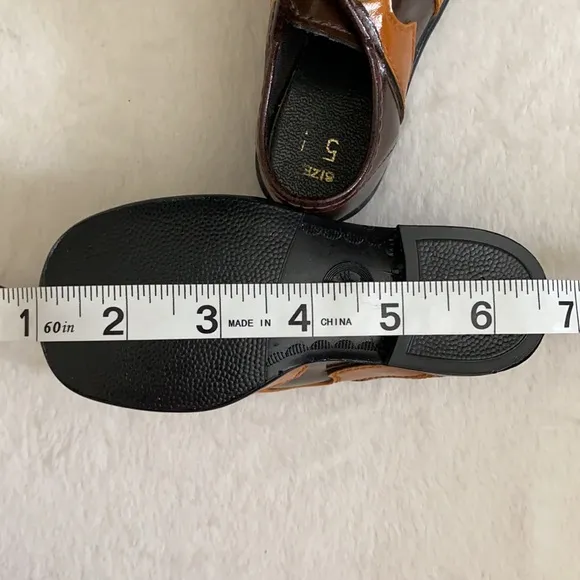 Vintage | Retro Saddle Oxford Lace Up Crown Heel Shoes Made in USA Brown (5)
