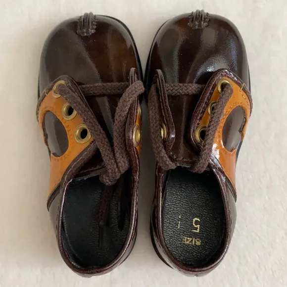 Vintage | Retro Saddle Oxford Lace Up Crown Heel Shoes Made in USA Brown (5)
