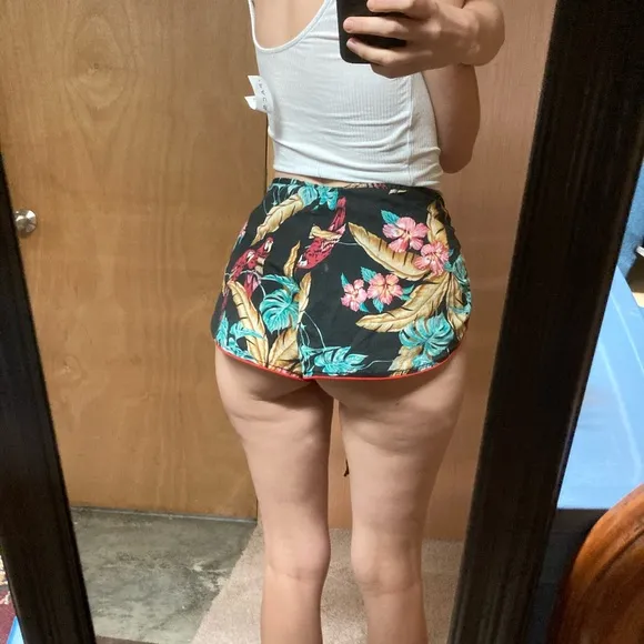 Vintage Tropical 70’s Tie Shorts