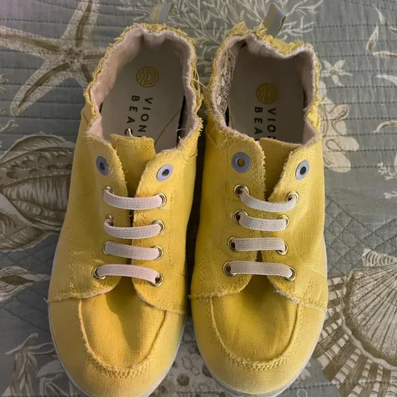 Vionic Beach Cloth Yellow Canvas Shoes Sz 8 - Euro 39